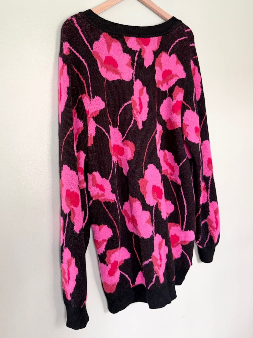 Cabi Rococo Floral V Neck Pullover Sweater Peony Print Pink Black Size XL - Picture 6 of 9
